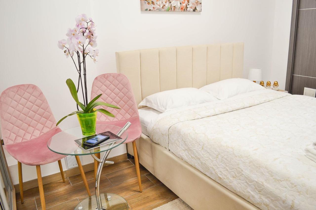 Centrroomkiev Luaran gambar